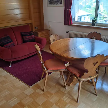 Montahaus Retro