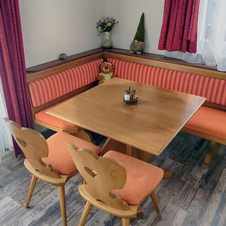 게스트하우스 Montahaus Retro