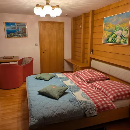 Montahaus Retro Pensjonat 3*