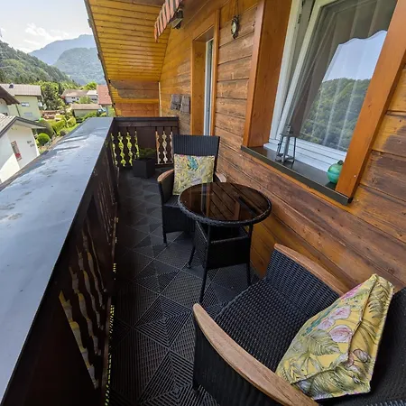 Montahaus Retro 판단츠