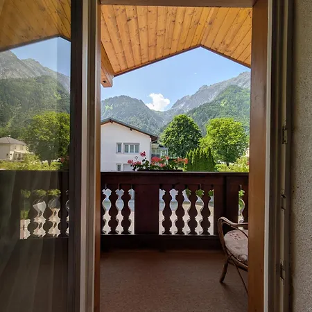 Montahaus Retro