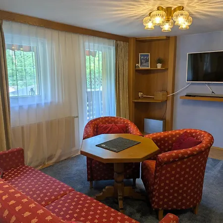 Montahaus Retro Pensjonat 3*