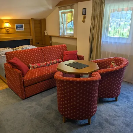 Montahaus Retro Pensjonat 3*