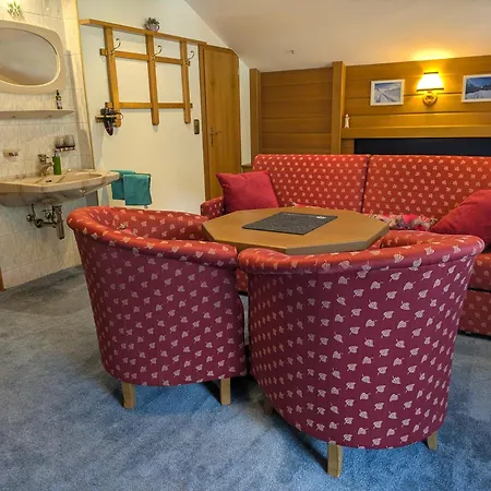 Pensjonat Montahaus Retro